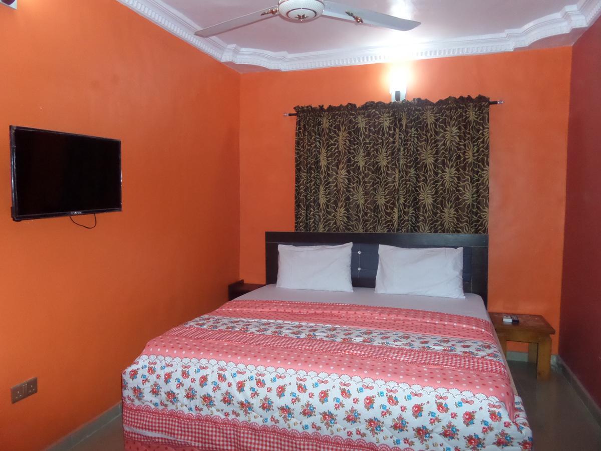 De-Zone Hotel Ikotun Exterior foto